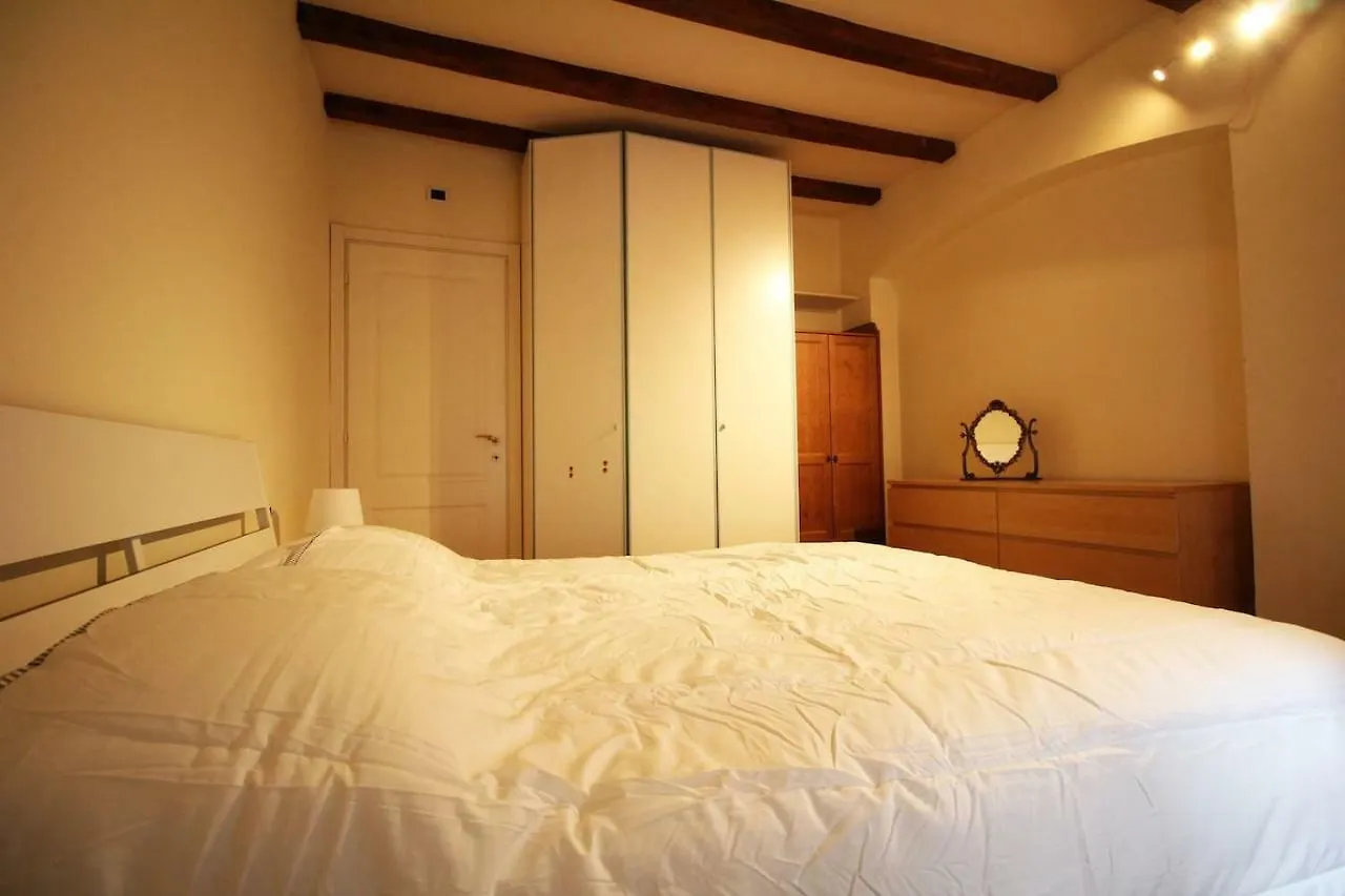 4 Via Pontida Hotel Milan Italy